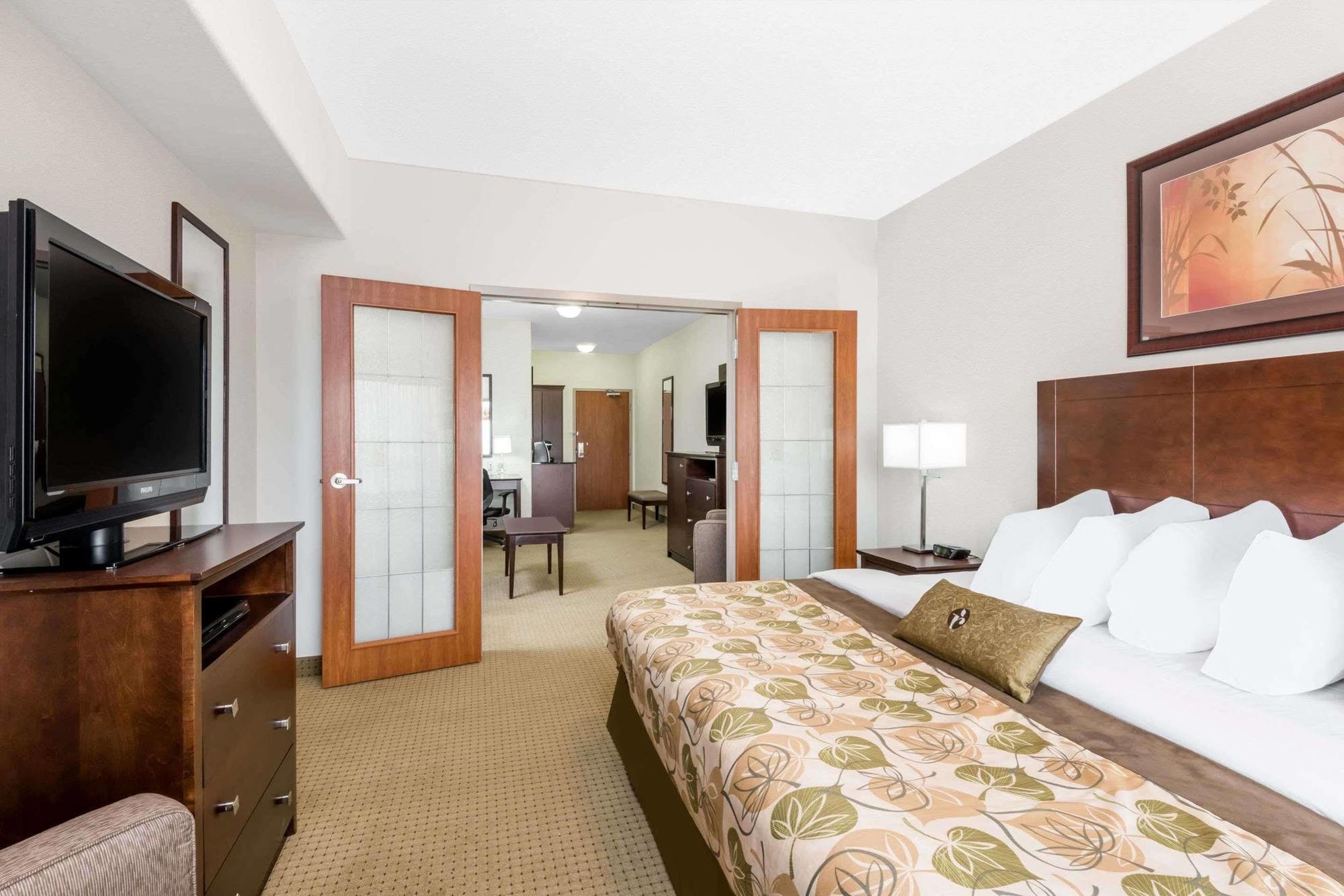 Hotel Ramada By Wyndham Olds Zewnętrze zdjęcie