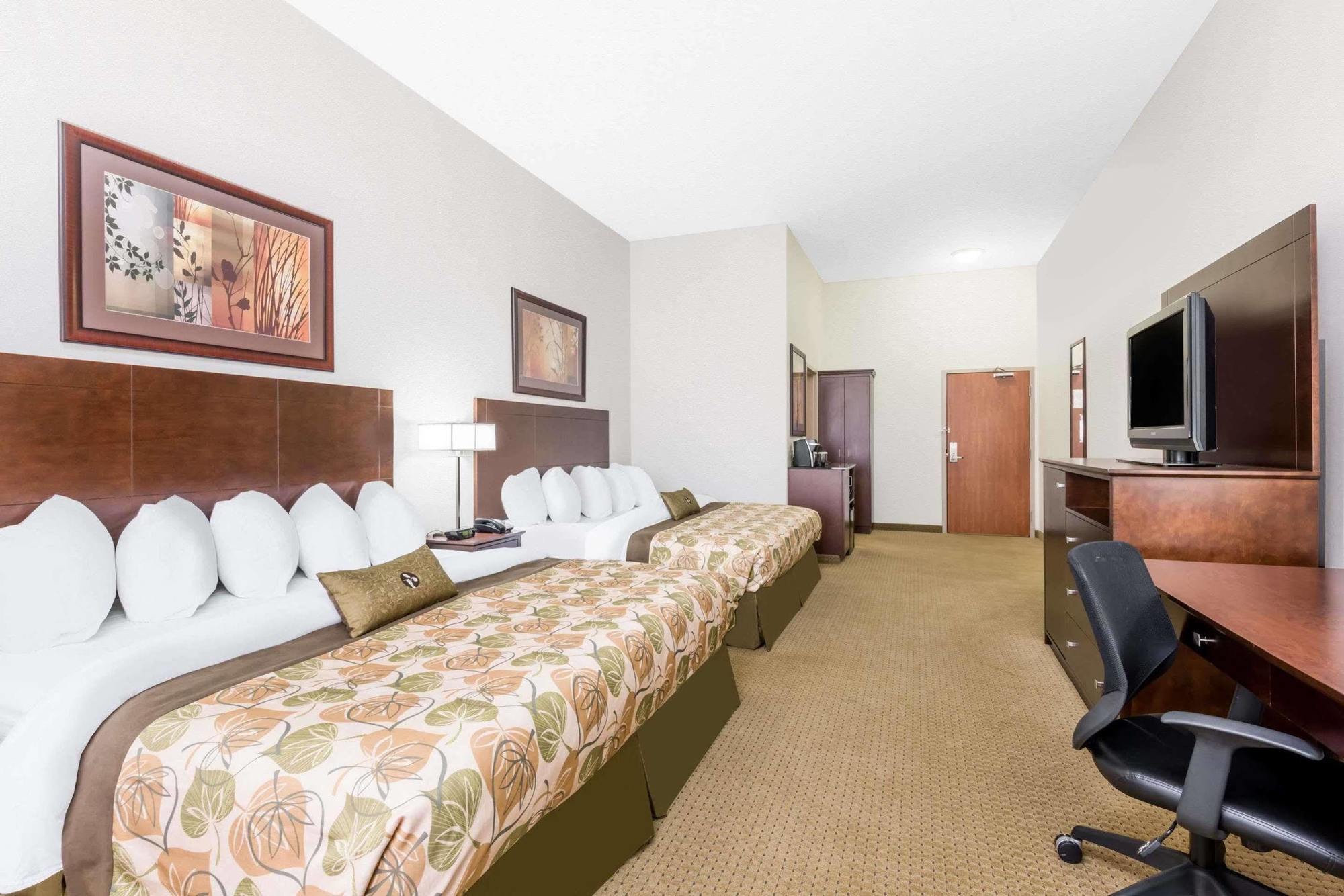 Hotel Ramada By Wyndham Olds Zewnętrze zdjęcie
